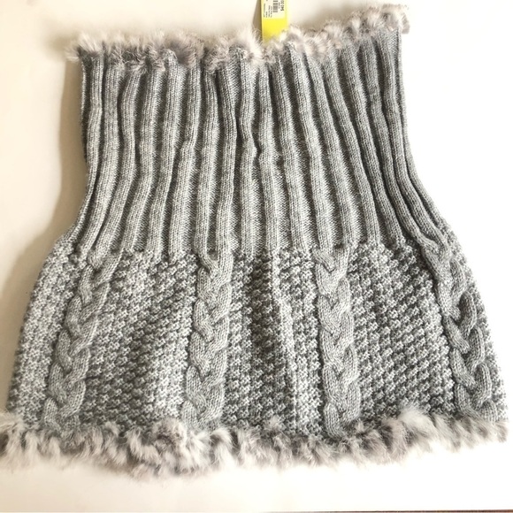 Catherine Malandrino Mohair Rabitt Fur Accents Cable Knit Ribbed Infinity Scarf - Picture 9 of 10